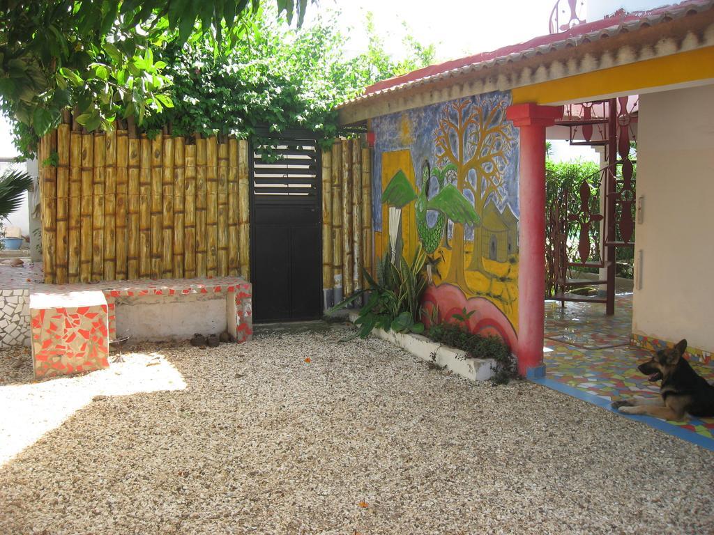 Babao Hotell M'Bour Exteriör bild