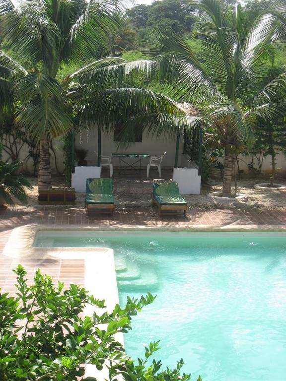 Babao Hotell M'Bour Rum bild