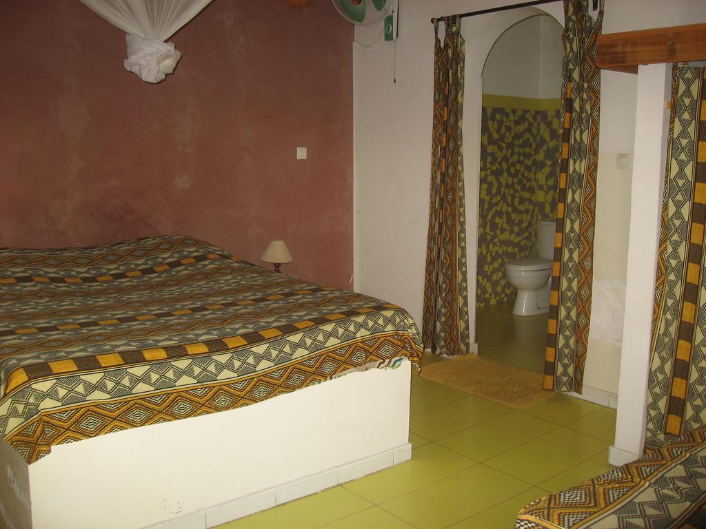 Babao Hotell M'Bour Rum bild
