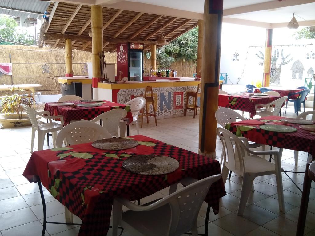 Babao Hotell M'Bour Exteriör bild