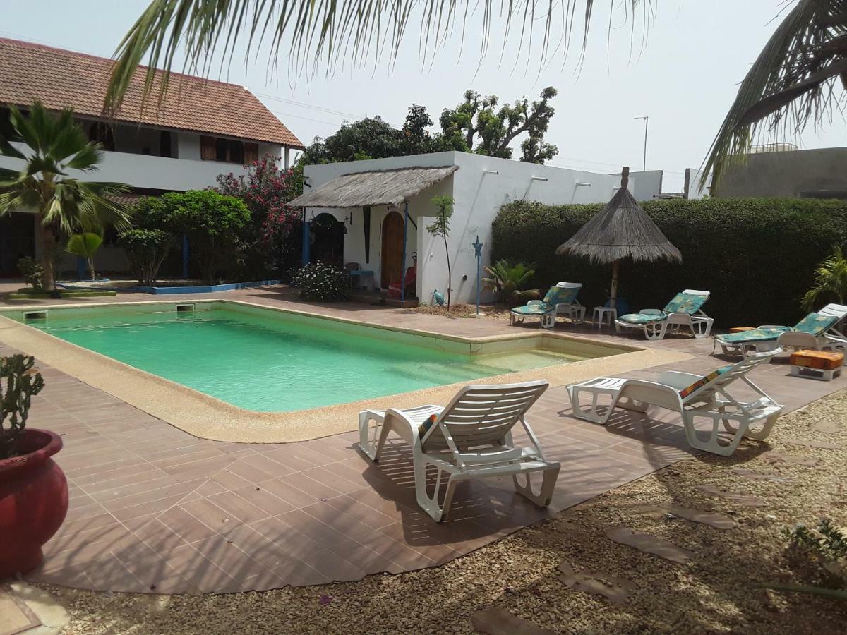 Babao Hotell M'Bour Exteriör bild