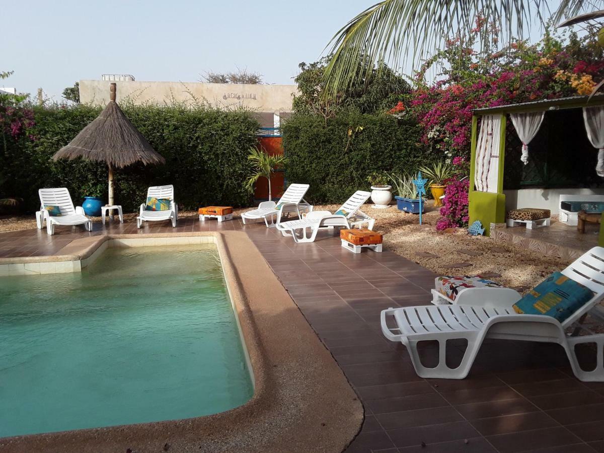 Babao Hotell M'Bour Exteriör bild